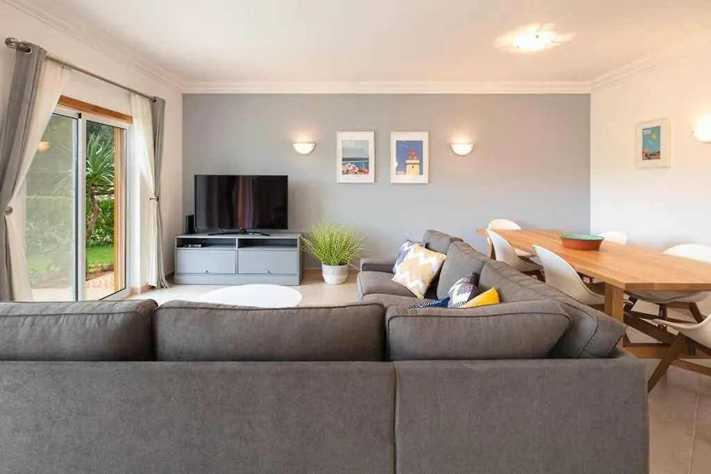 Luxury Apartment With Free Use Of Pool, Gym And Spa Lagos